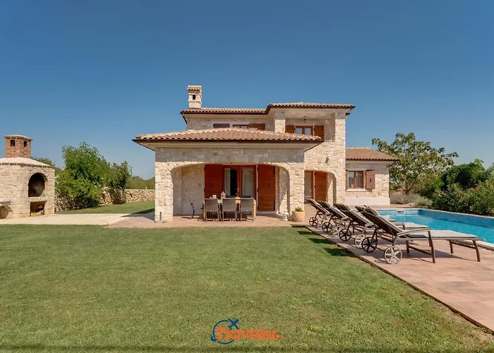 Romantic With A Large Pool And Garden In A Quiet Area - By Traveler Tourist Agency Krk Id 2158 Vrh (Krk)