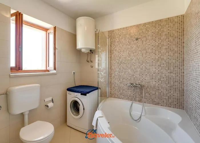 Romantic With A Large Pool And Garden In A Quiet Area - By Traveler Tourist Agency Krk Id 2158 Willa *