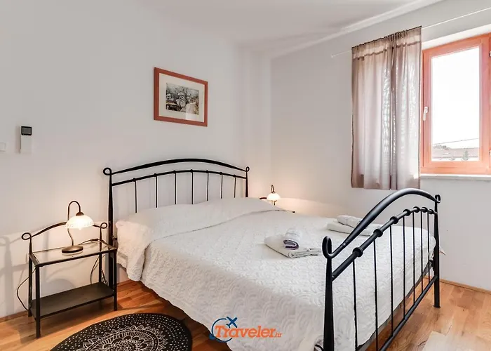 Romantic With A Large Pool And Garden In A Quiet Area - By Traveler Tourist Agency Krk Id 2158 * Vrh (Krk)