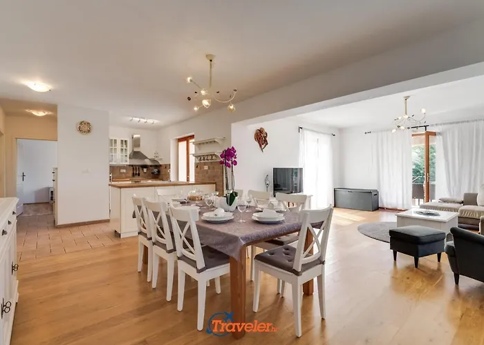 Romantic With A Large Pool And Garden In A Quiet Area - By Traveler Tourist Agency Krk Id 2158 Willa Vrh (Krk)