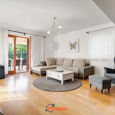 House * Vrh (Krk)