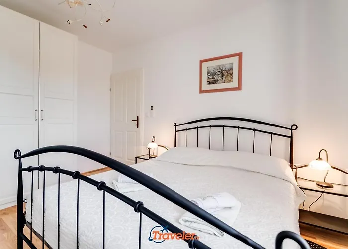 Vila Romantic With A Large Pool And Garden In A Quiet Area - By Traveler Tourist Agency Krk Id 2158 *