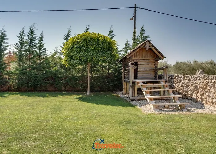 Romantic With A Large Pool And Garden In A Quiet Area - By Traveler Tourist Agency Krk Id 2158 Vila Vrh (Krk)