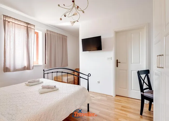 Romantic With A Large Pool And Garden In A Quiet Area - By Traveler Tourist Agency Krk Id 2158 *