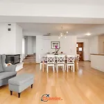 Villa House *