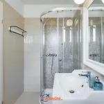 House Vrh (Krk)