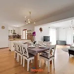 House Villa Vrh (Krk)